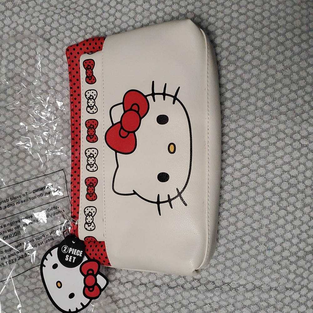 Hello Kitty 2 pc Pouch Set - Picture 10 of 12